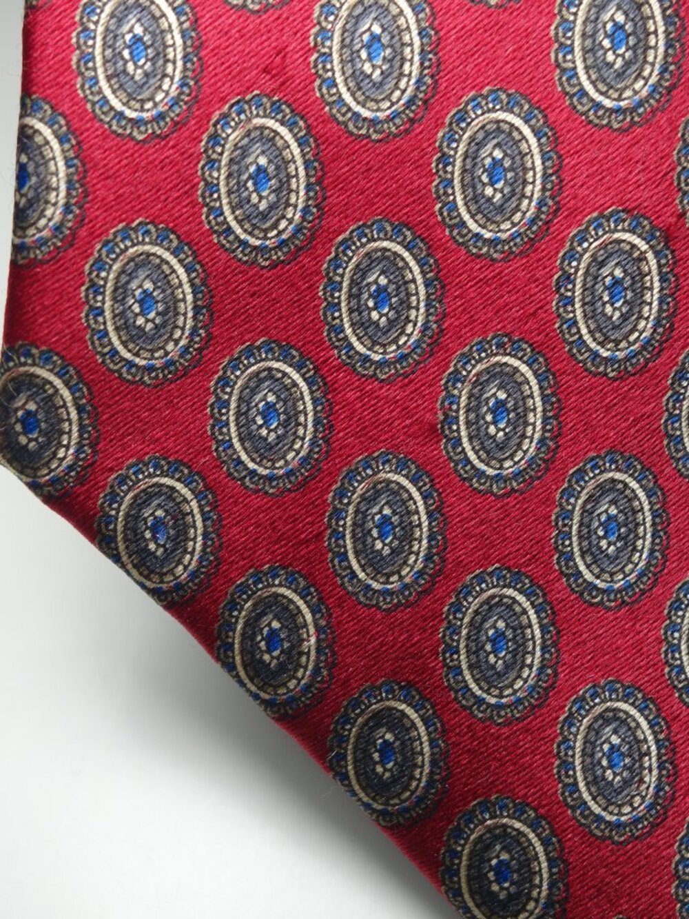 Vintage Christian Dior Silk Tie Made In USA w/ Blue & White Foulard Pattern - Picture 3 of 7